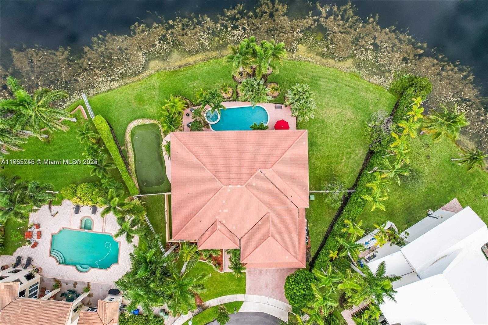 Small Image of Pembroke Pines Number 3