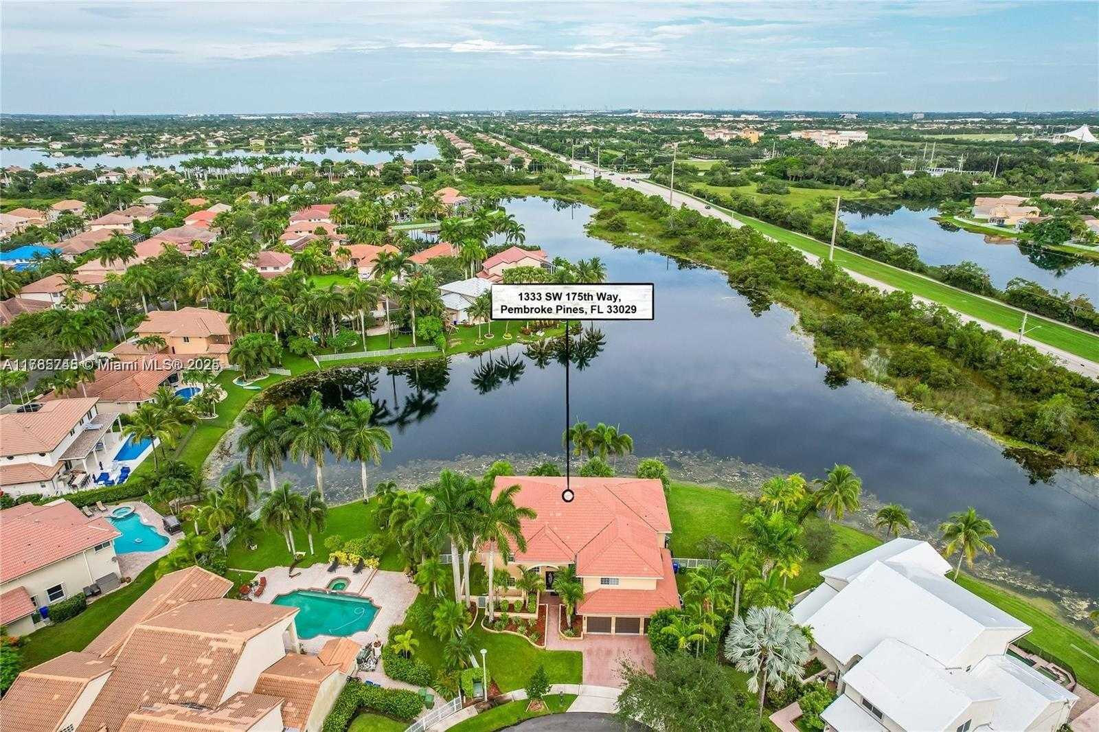 Small Image of Pembroke Pines Number 7
