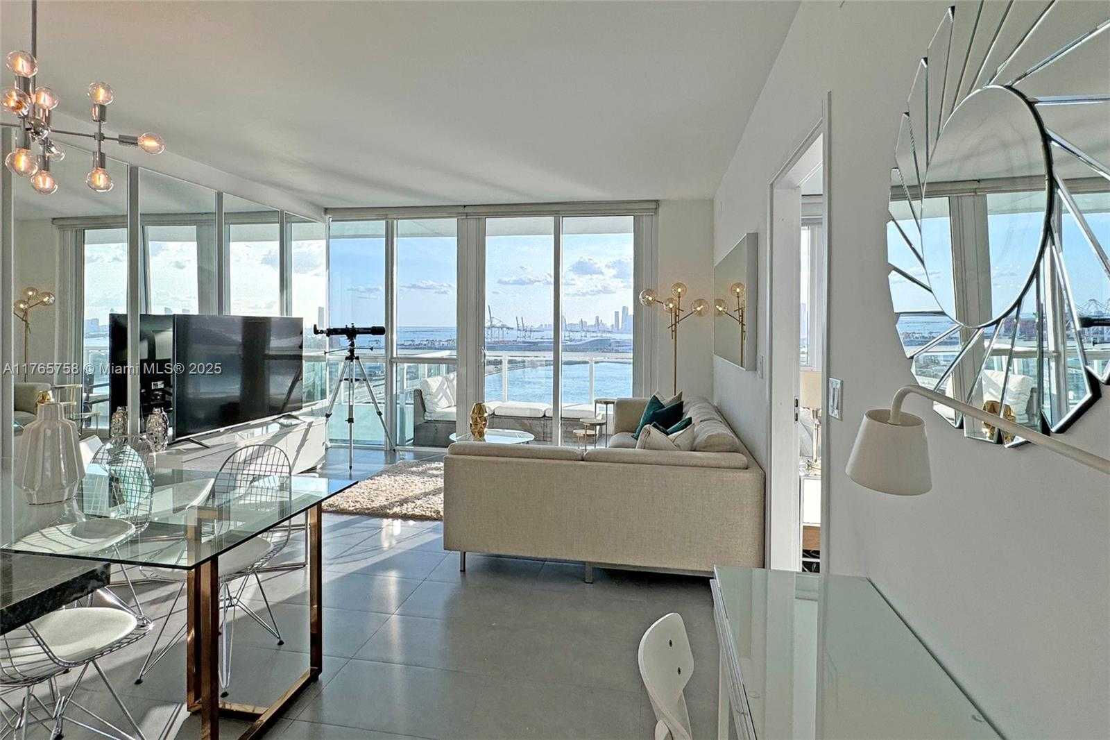 Small Image of 540 WEST AVE #2114, Miami Beach Number 12