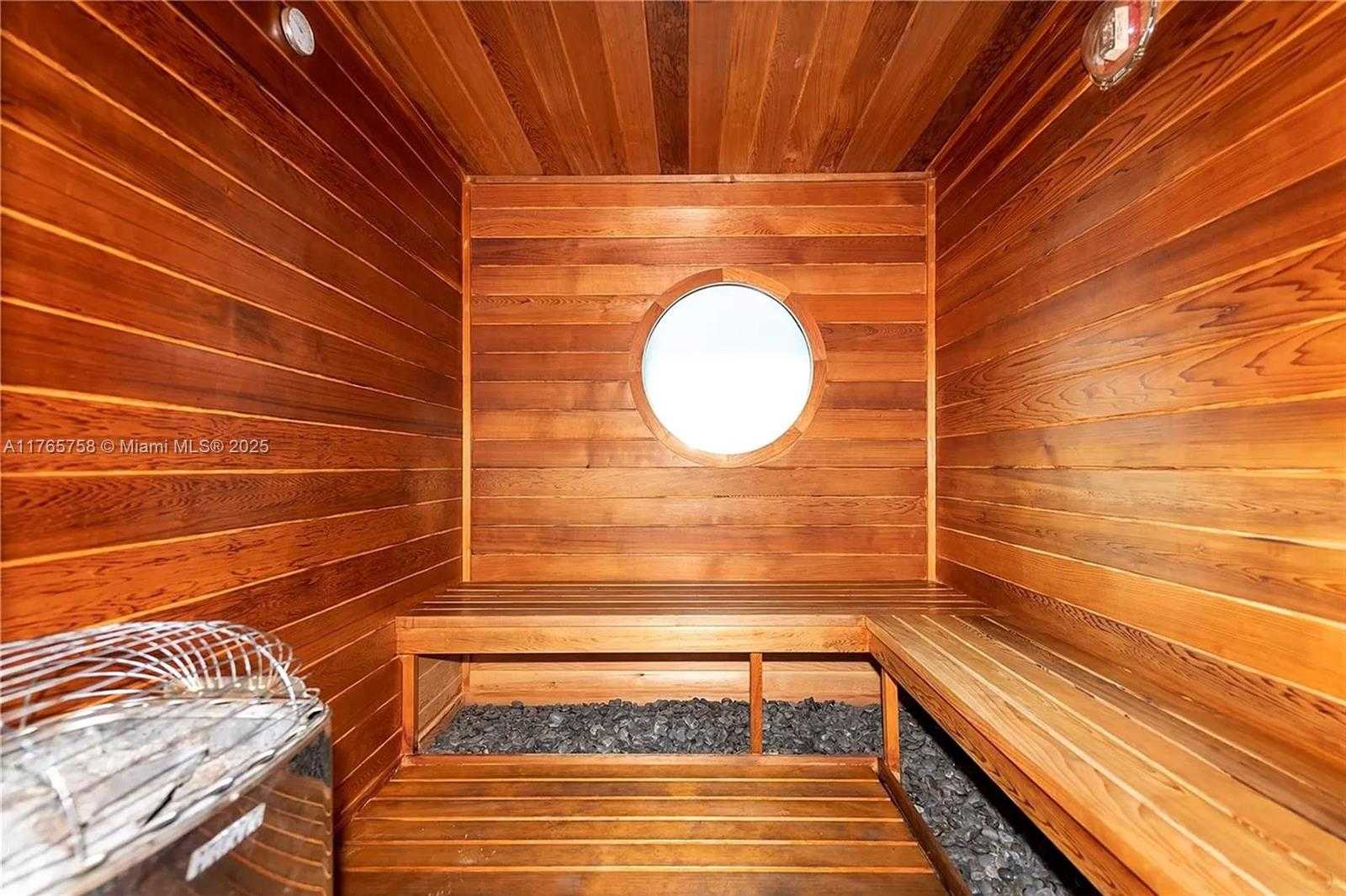 Small Image of 540 WEST AVE #2114, Miami Beach Number 32