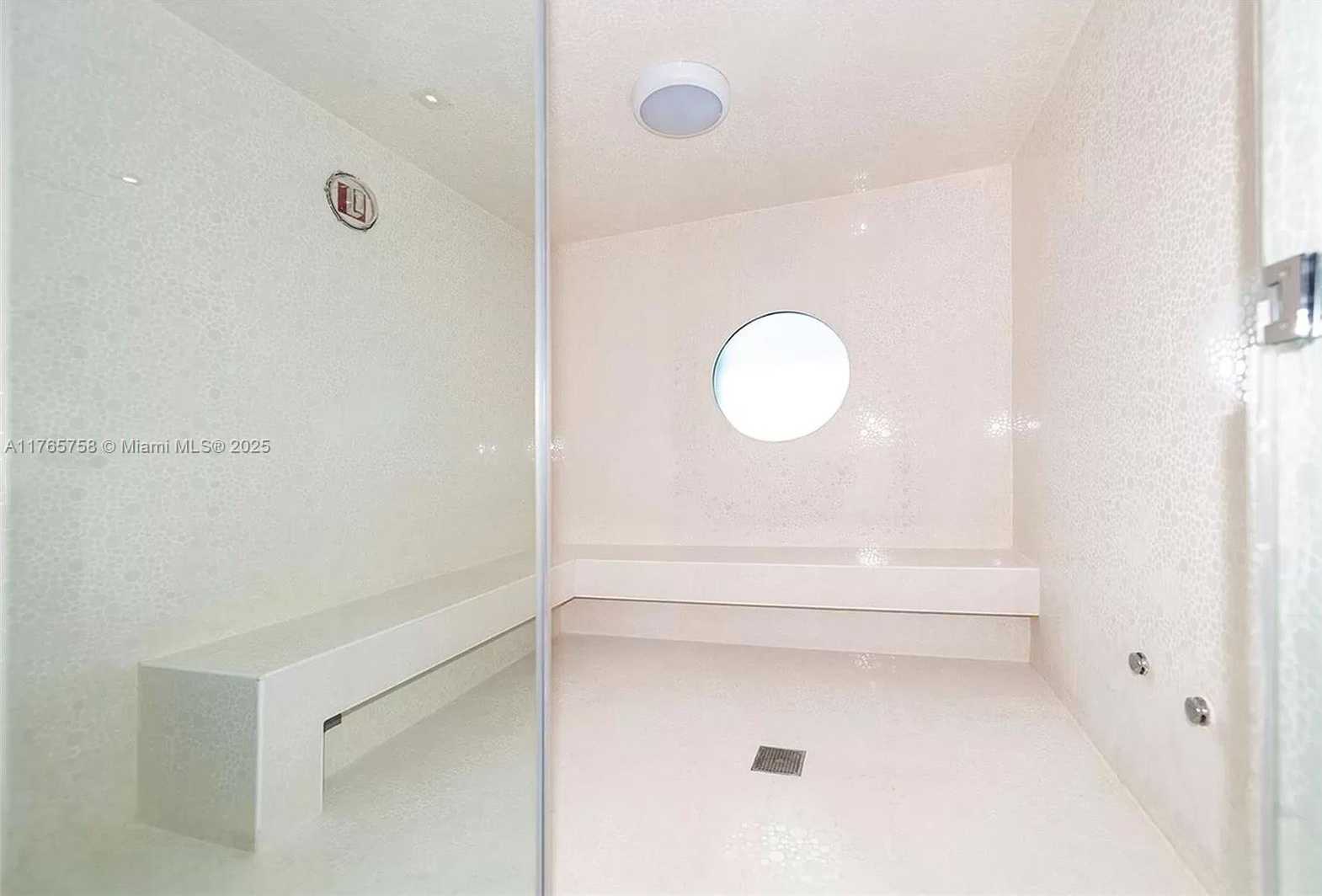 Small Image of 540 WEST AVE #2114, Miami Beach Number 33