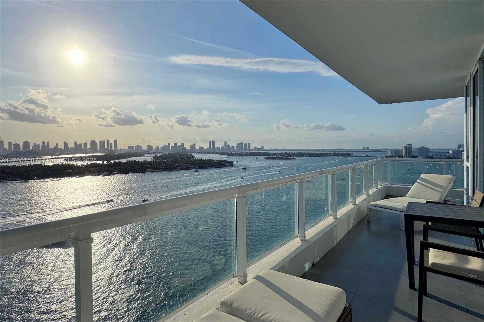 Small Image of 540 WEST AVE #2114, Miami Beach Number 4