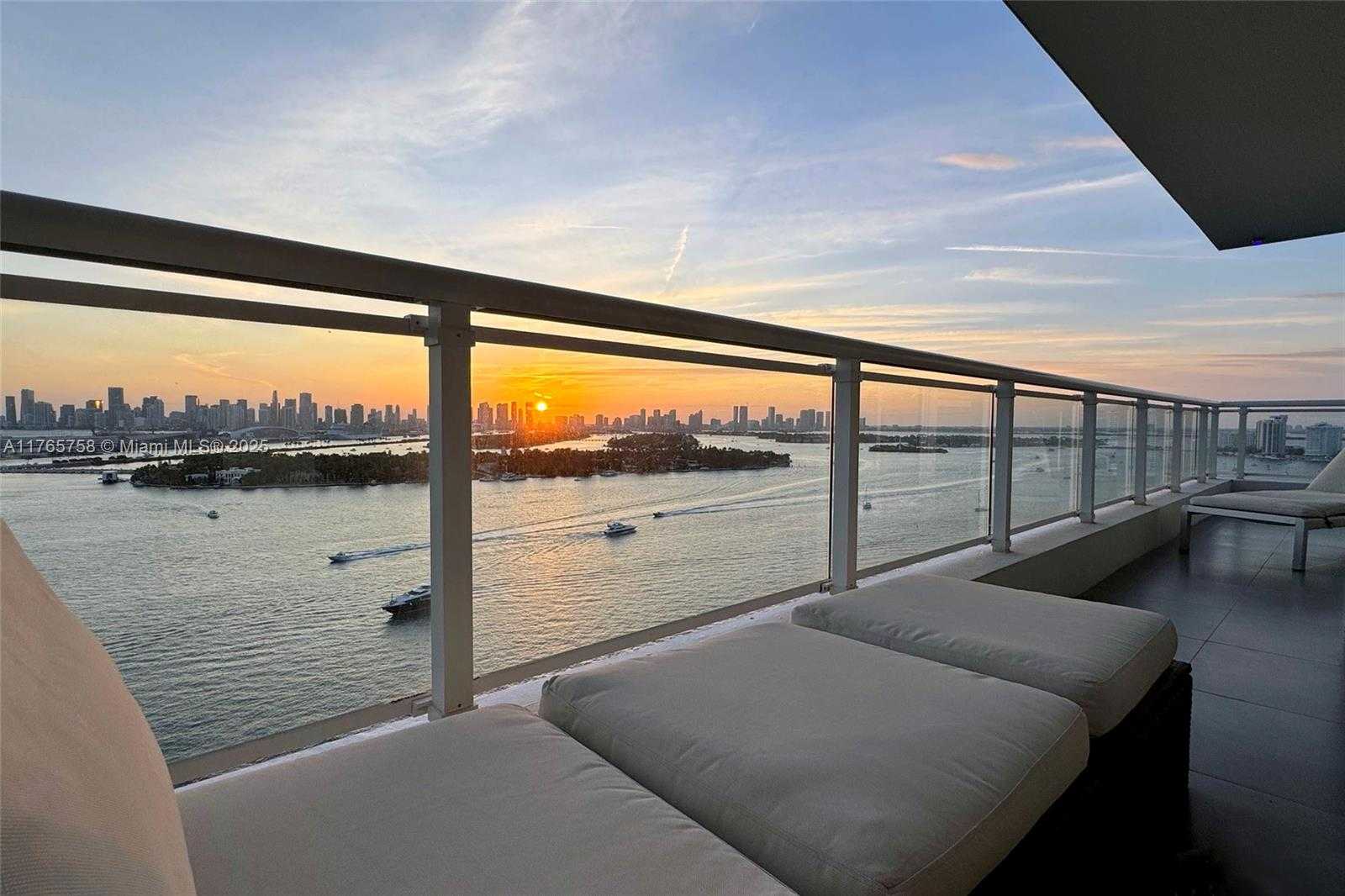 Small Image of 540 WEST AVE #2114, Miami Beach Number 7