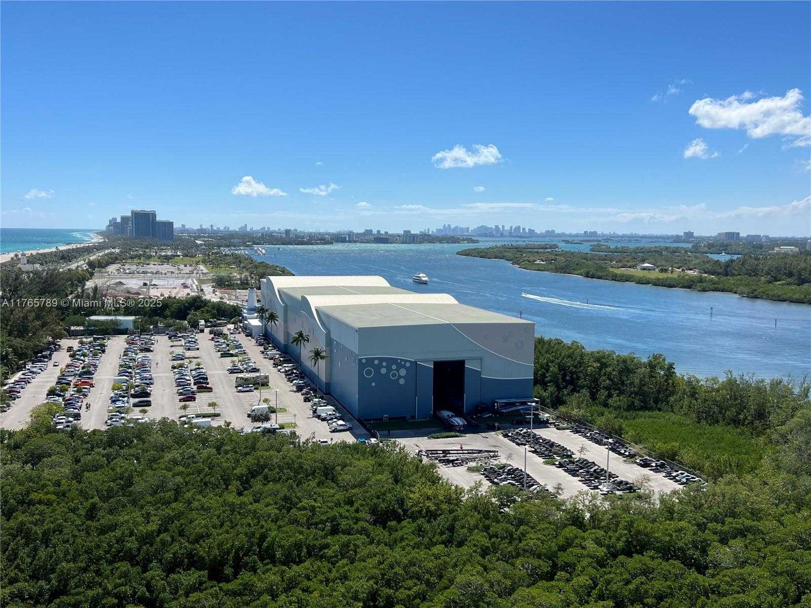 Small Image of 100 BAYVIEW DR #1918, Sunny Isles Beach Number 8