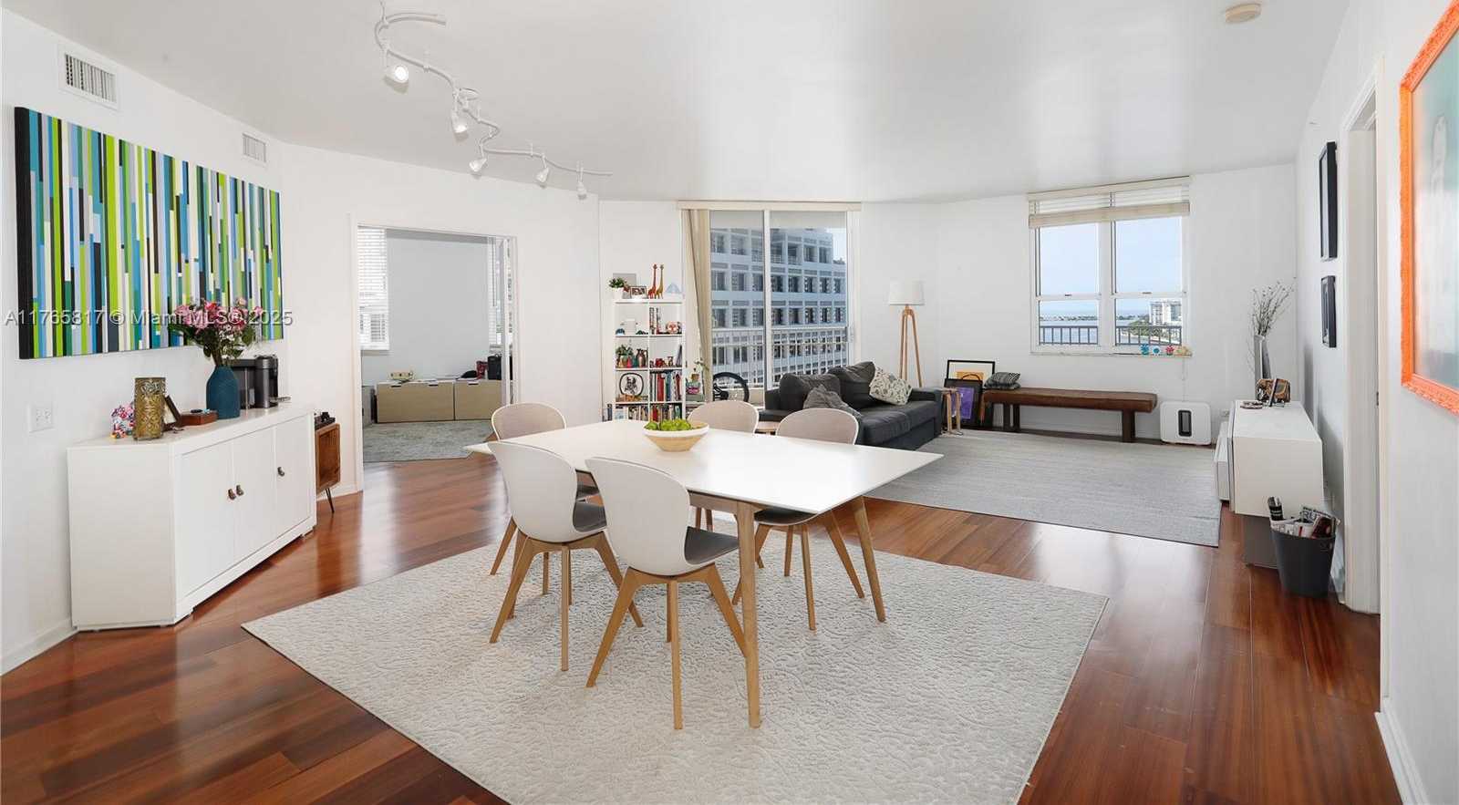 Small Image of 701 BRICKELL KEY BLVD #1412, Miami Number 3