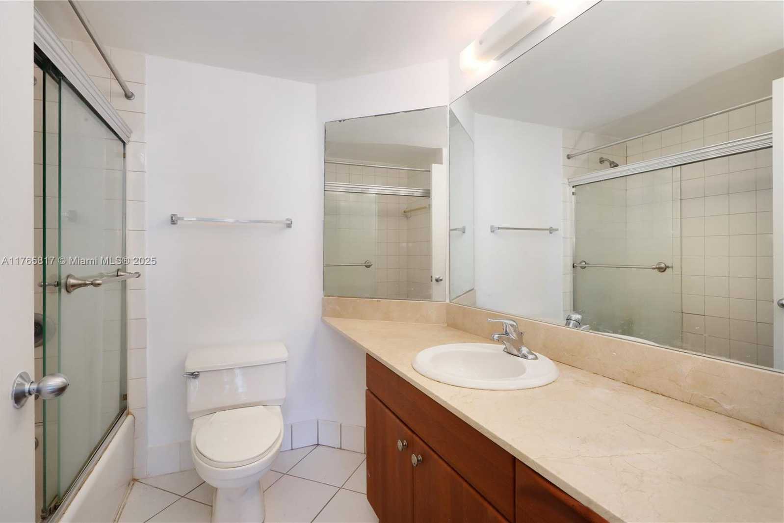 Small Image of 701 BRICKELL KEY BLVD #1412, Miami Number 8