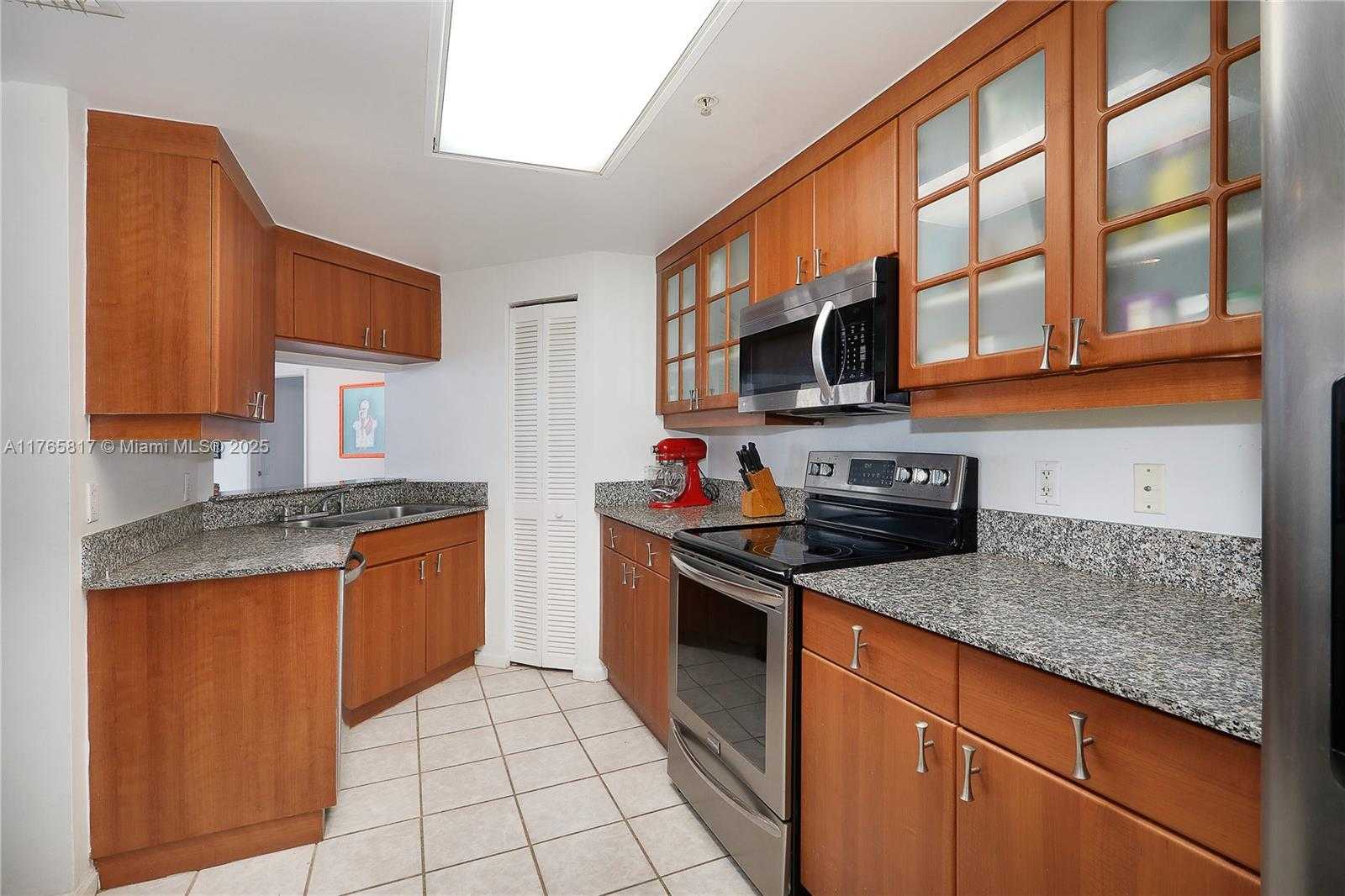 Small Image of 701 BRICKELL KEY BLVD #1412, Miami Number 9