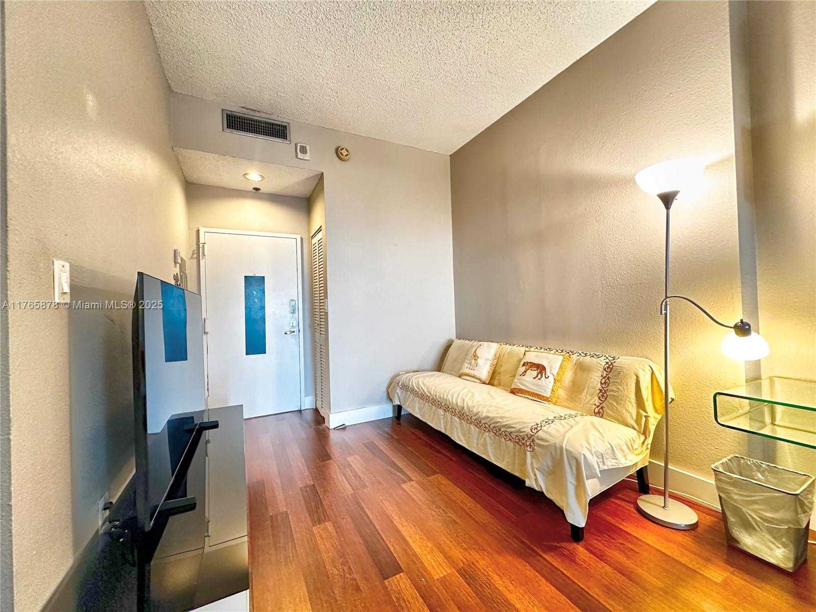 Small Image of 2829 INDIAN CREEK DR #1407, Miami Beach Number 3