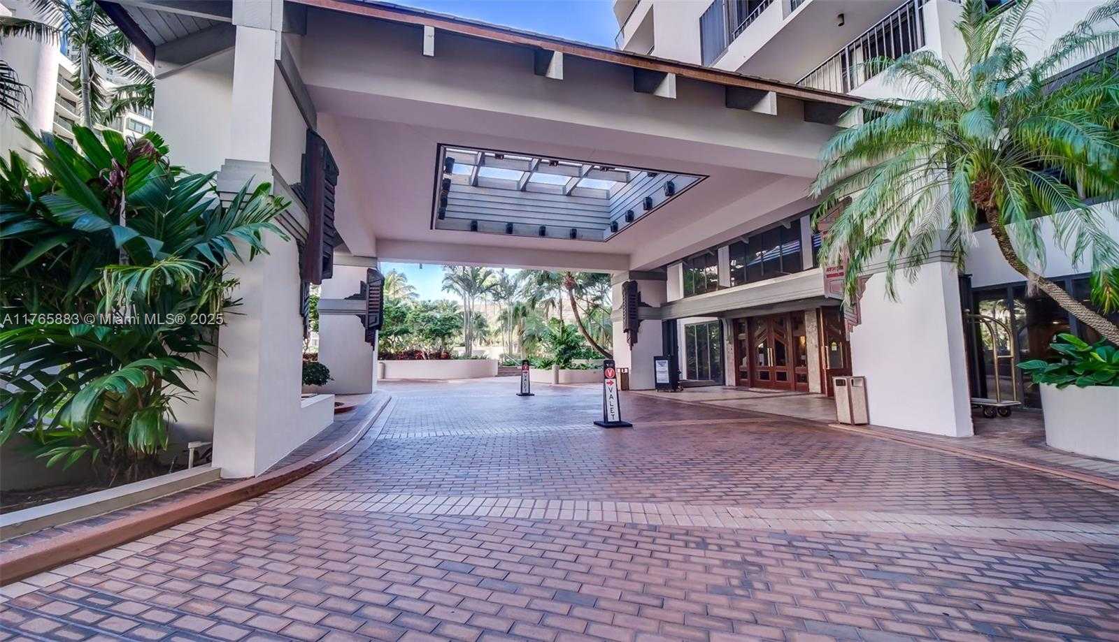 Small Image of 520 BRICKELL KEY DR #A914, Miami Number 39