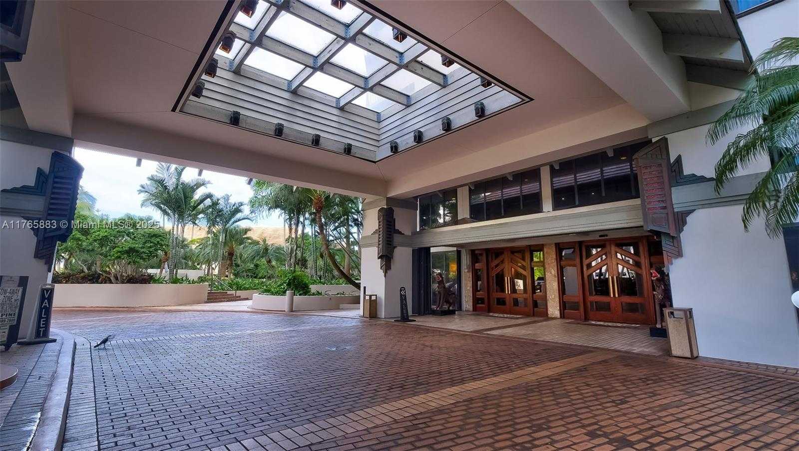 Small Image of 520 BRICKELL KEY DR #A914, Miami Number 42