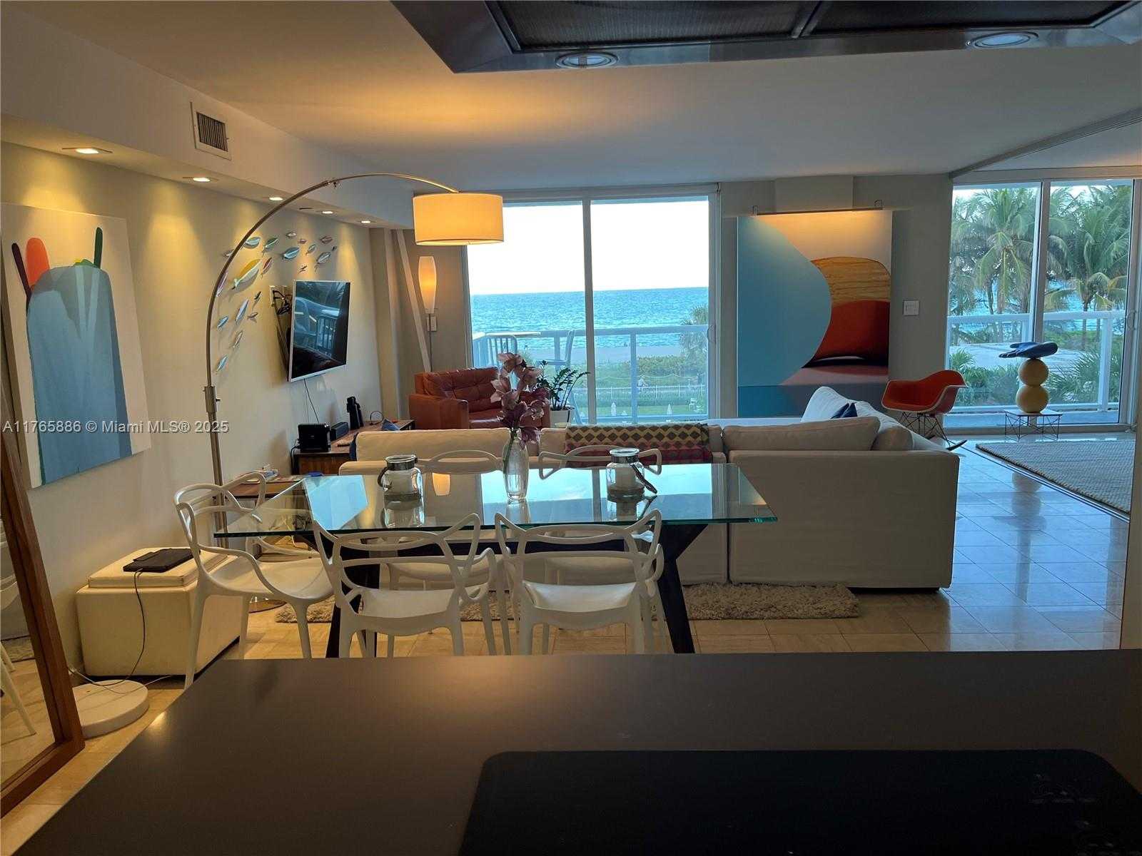 Small Image of 2457 COLLINS AVE #405, Miami Beach Number 14