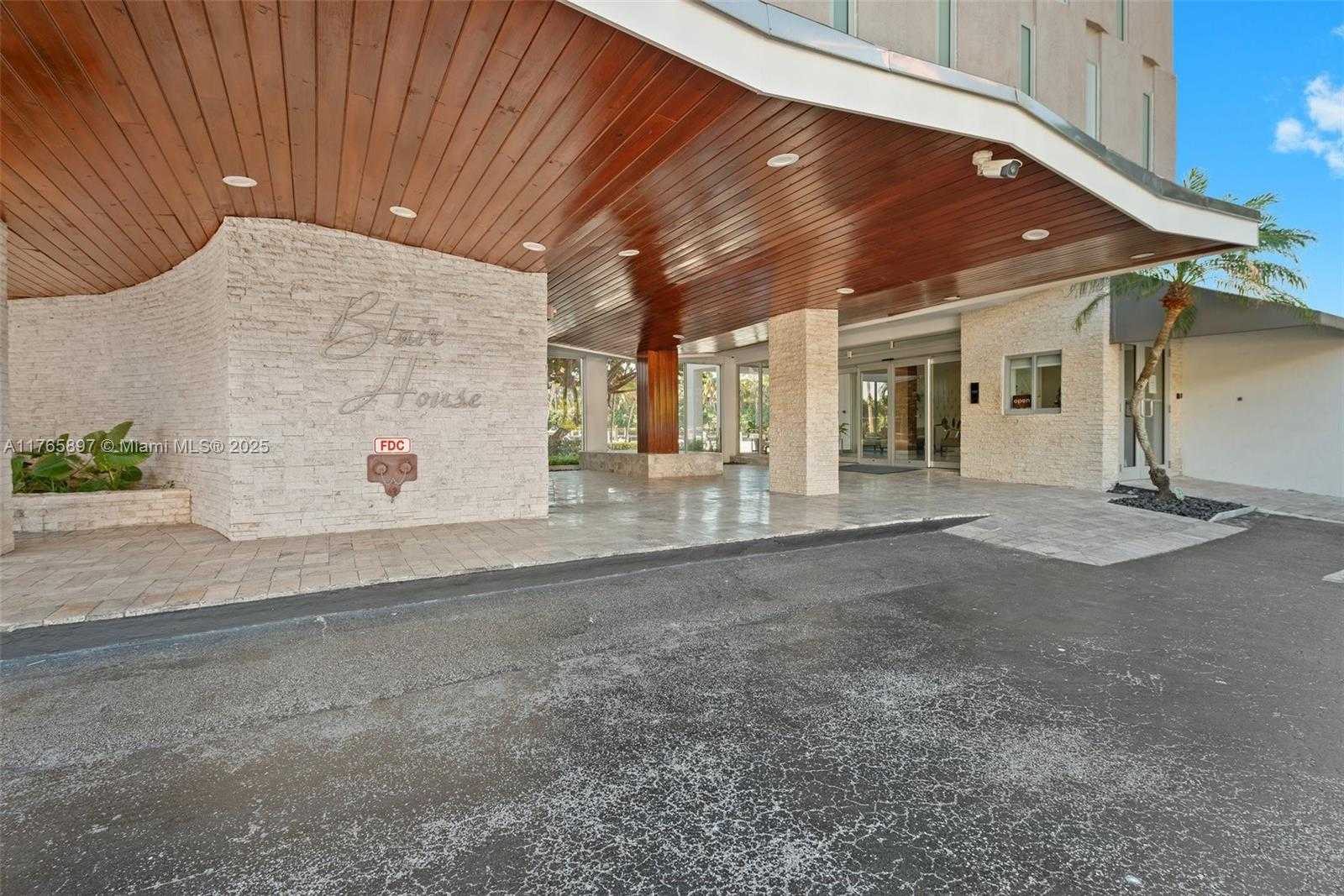 Small Image of 9100 WEST BAY HARBOR DR #5A, Bay Harbor Islands Number 22