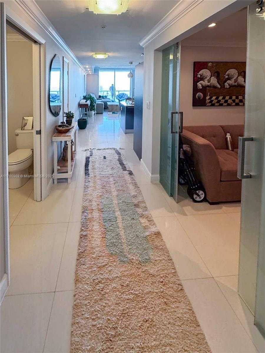 Small Image of 1900 NORTH BAYSHORE DR #3915, Miami Number 11