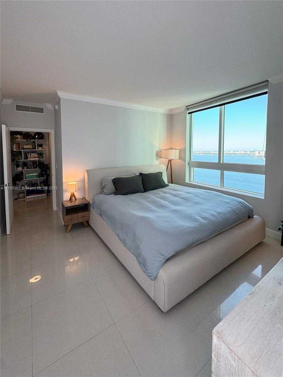Small Image of 1900 NORTH BAYSHORE DR #3915, Miami Number 9
