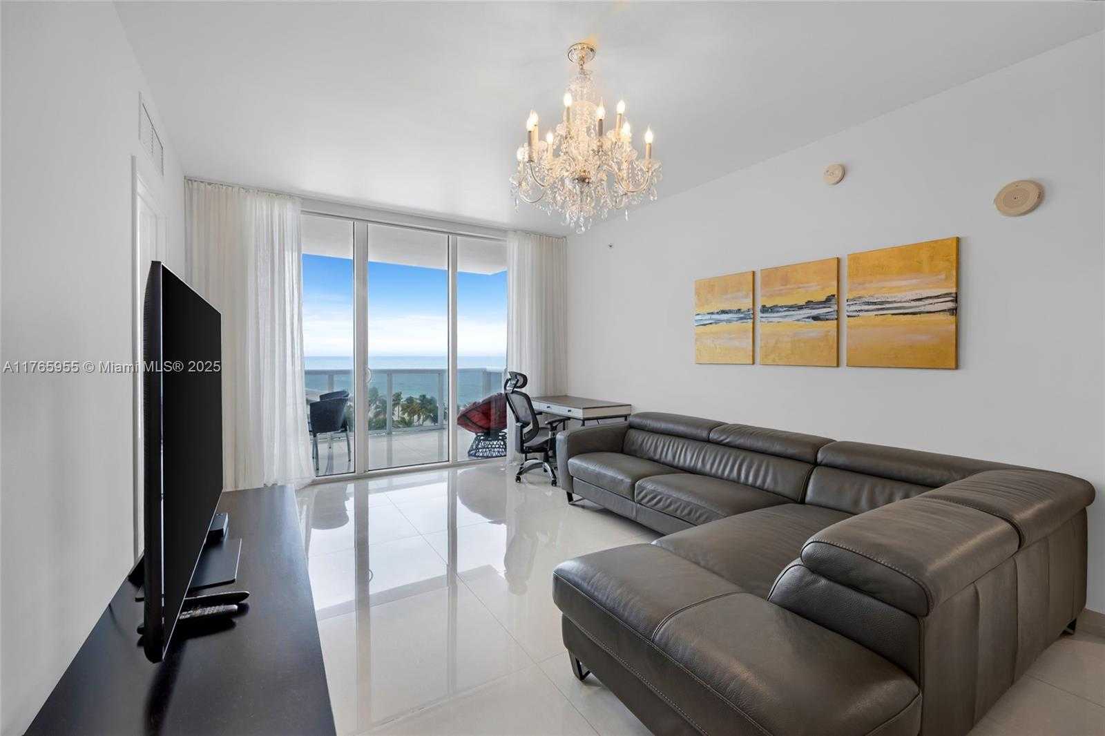 Small Image of 18201 COLLINS AVE #902, Sunny Isles Beach Number 4