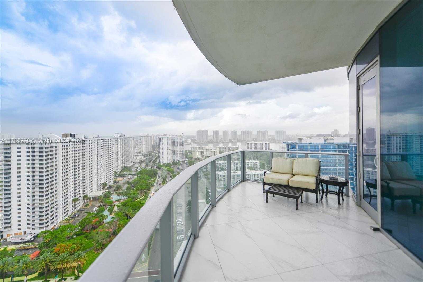 Small Image of 17475 COLLINS AVE #1703, Sunny Isles Beach Number 4