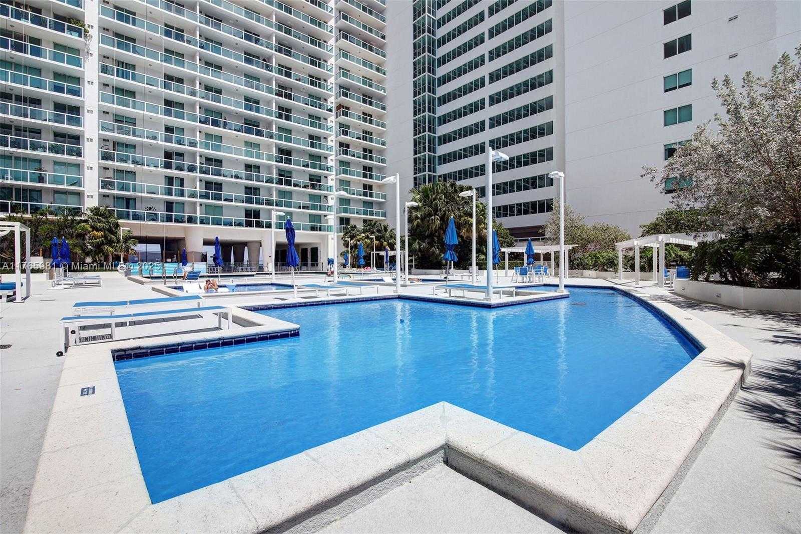 Small Image of 1800 NORTH BAYSHORE DR #1411, Miami Number 19