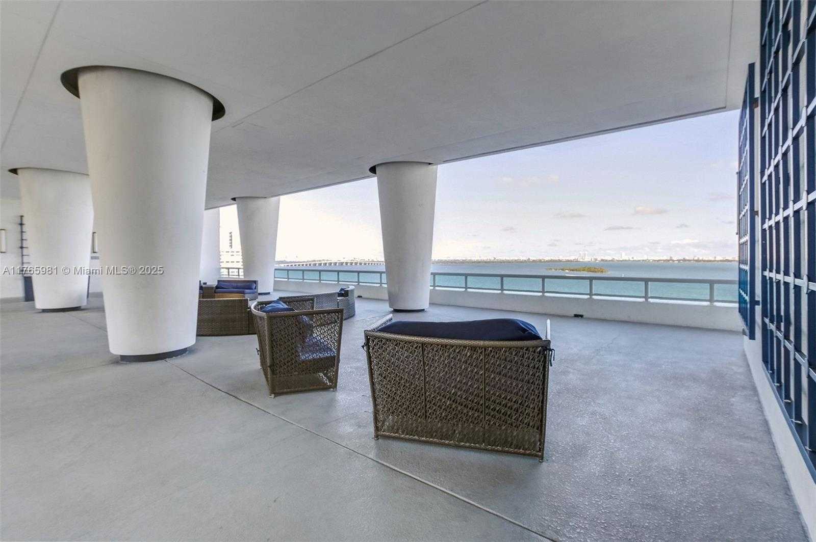 Small Image of 1800 NORTH BAYSHORE DR #1411, Miami Number 22