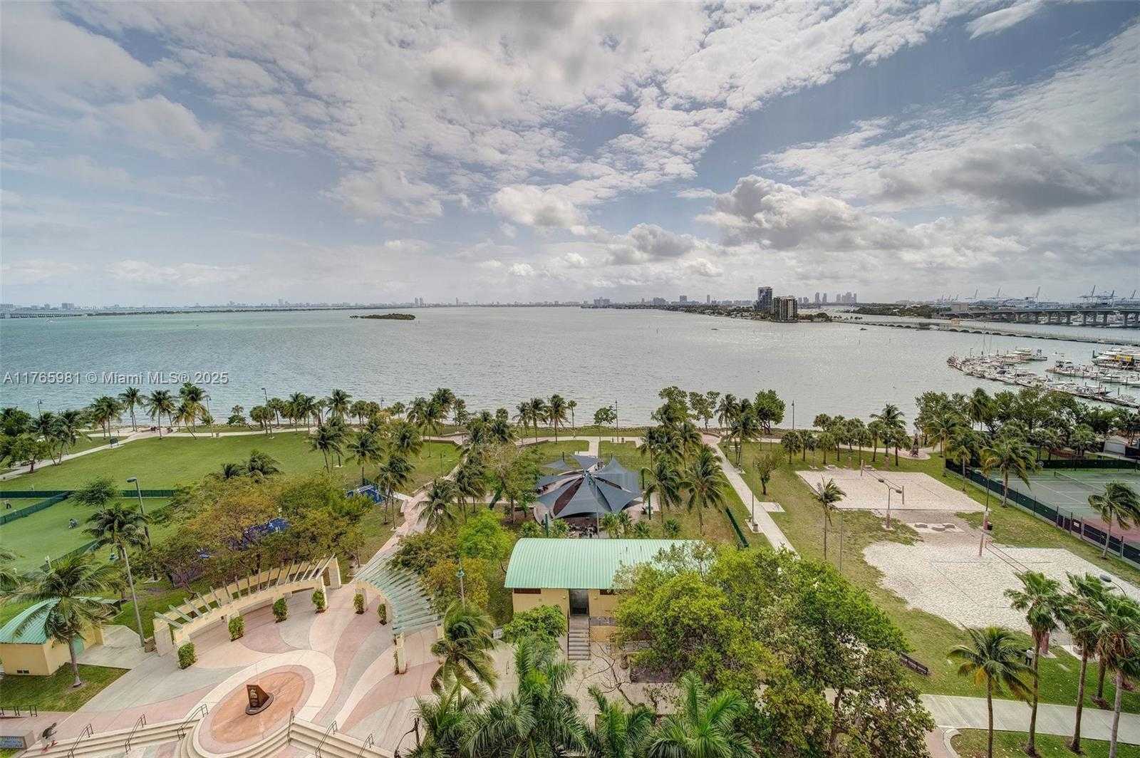 Small Image of 1800 NORTH BAYSHORE DR #1411, Miami Number 34