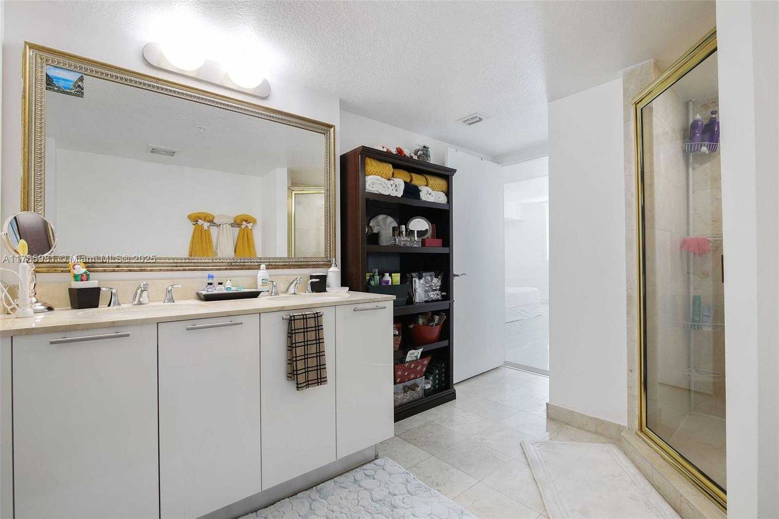 Small Image of 1800 NORTH BAYSHORE DR #1411, Miami Number 5