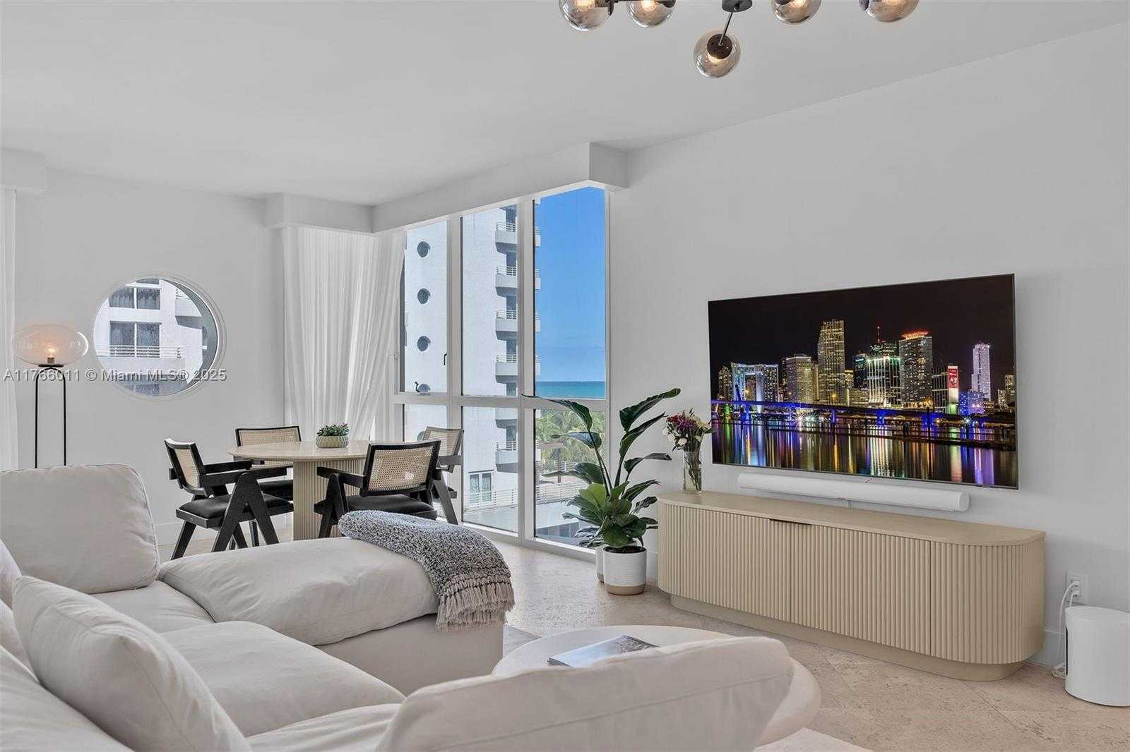Small Image of 1500 OCEAN DR #607, Miami Beach Number 10