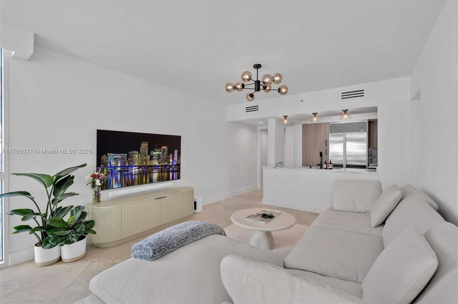 Small Image of 1500 OCEAN DR #607, Miami Beach Number 13