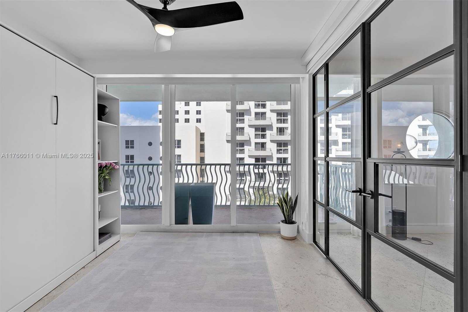 Small Image of 1500 OCEAN DR #607, Miami Beach Number 26