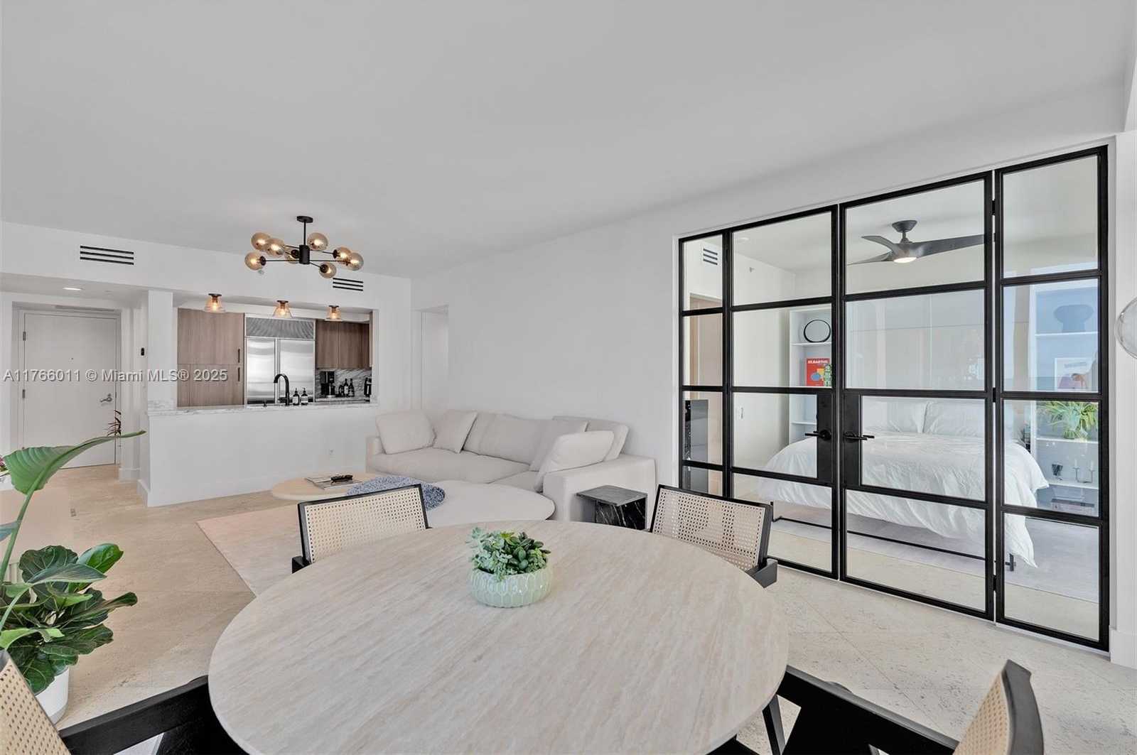 Small Image of 1500 OCEAN DR #607, Miami Beach Number 5