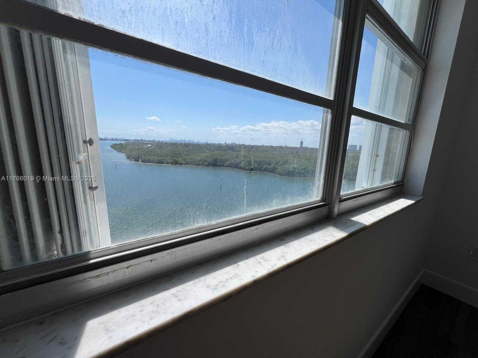 Small Image of 500 BAYVIEW DR #1120, Sunny Isles Beach Number 22