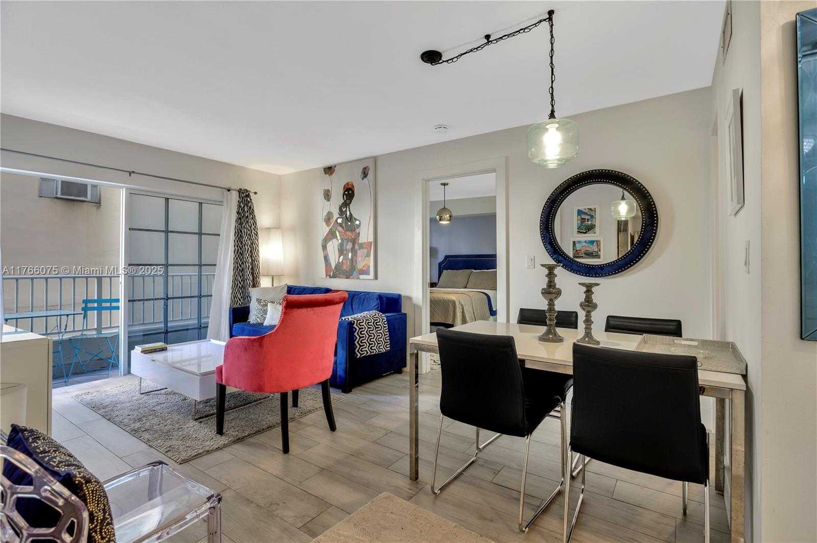 Small Image of 2600 COLLINS AVE #204, Miami Beach Number 4