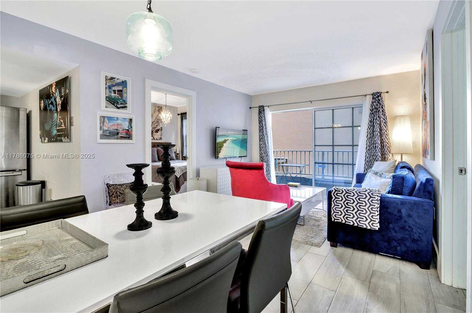 Small Image of 2600 COLLINS AVE #204, Miami Beach Number 5