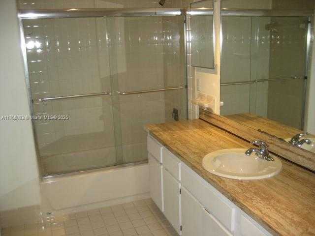 Small Image of 13224 SOUTH WEST 10 TE, Miami Number 16