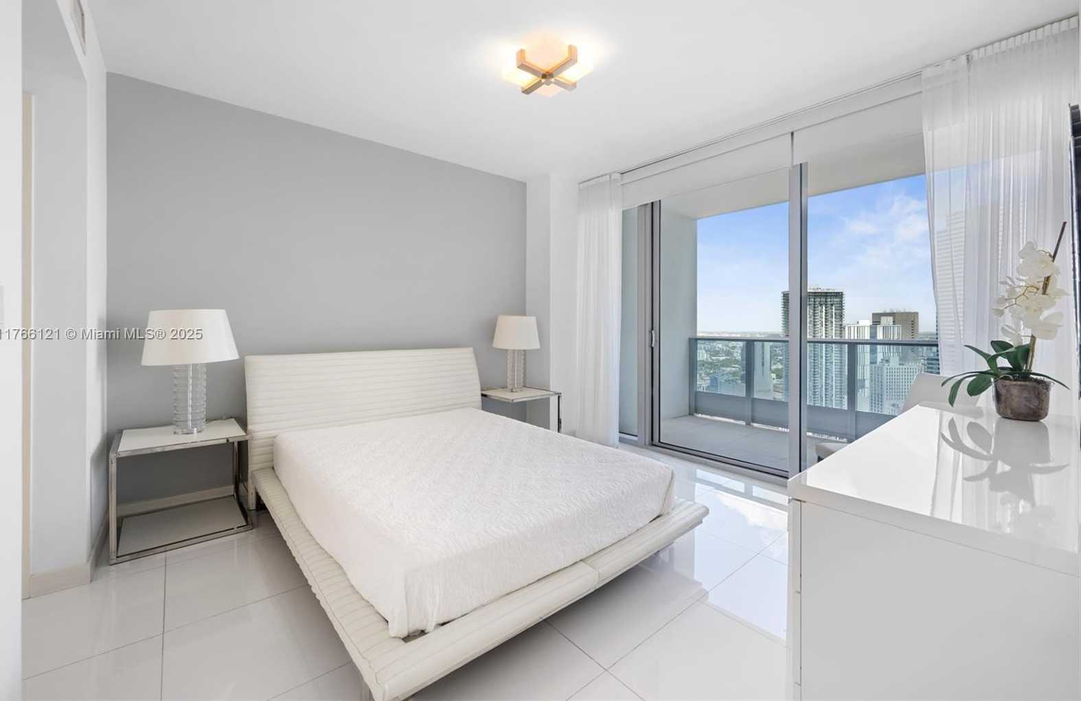 Small Image of 200 BISCAYNE WAY #4314, Miami Number 10