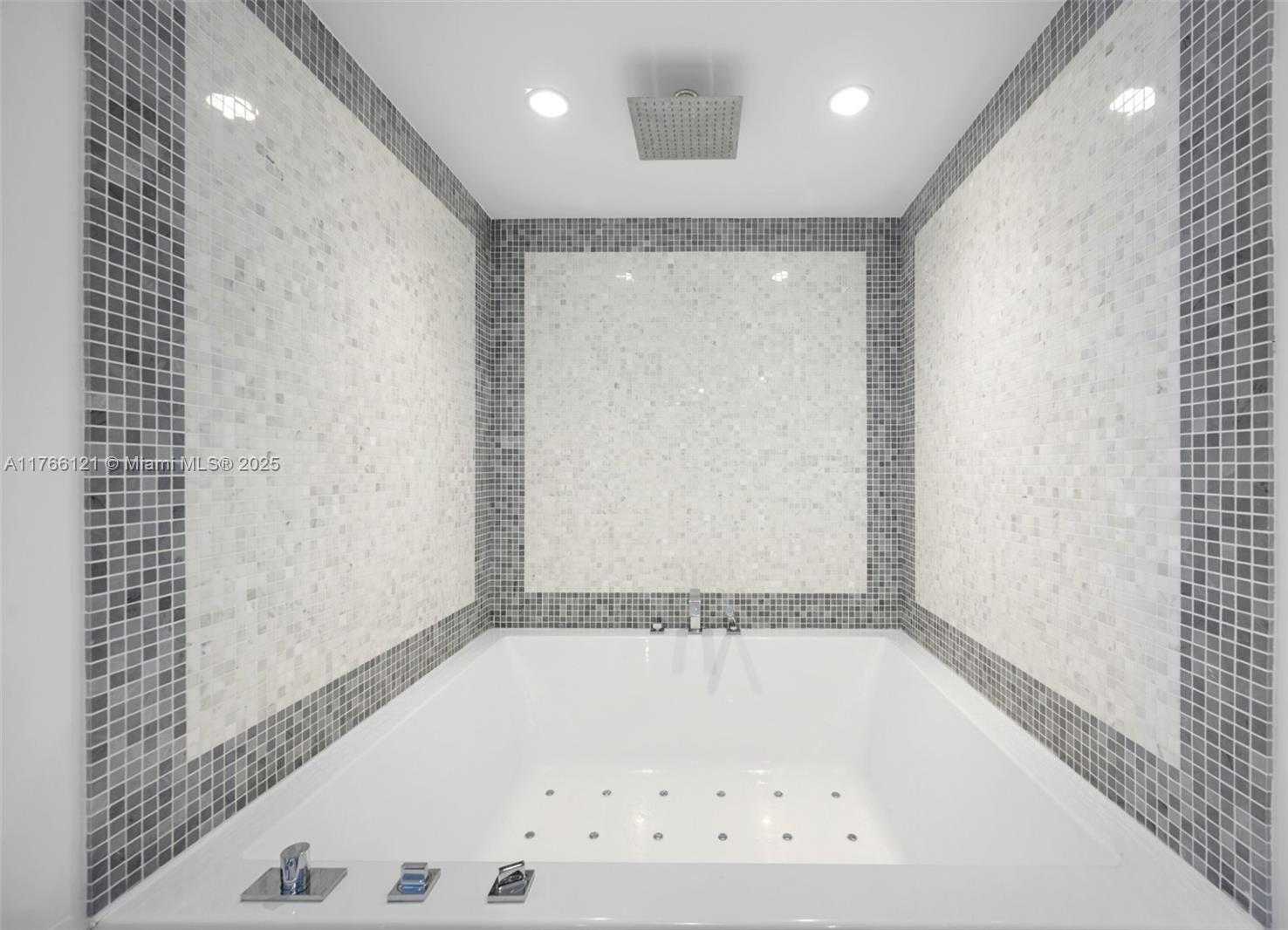 Small Image of 200 BISCAYNE WAY #4314, Miami Number 14