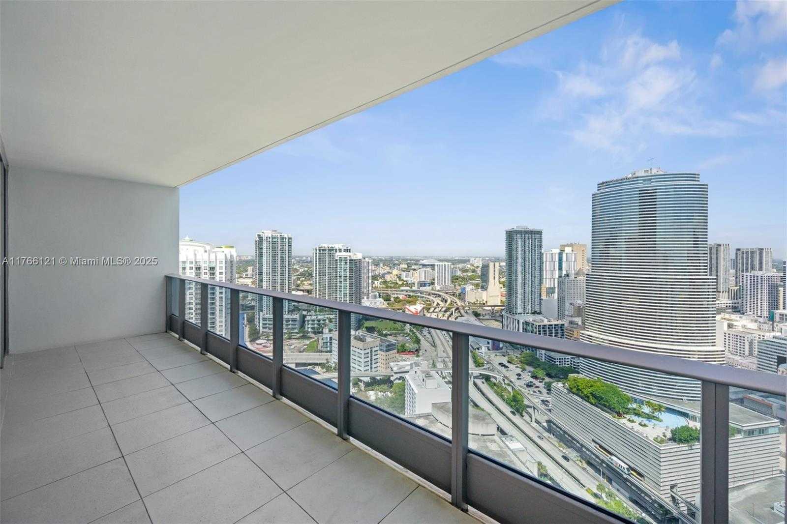 Small Image of 200 BISCAYNE WAY #4314, Miami Number 17