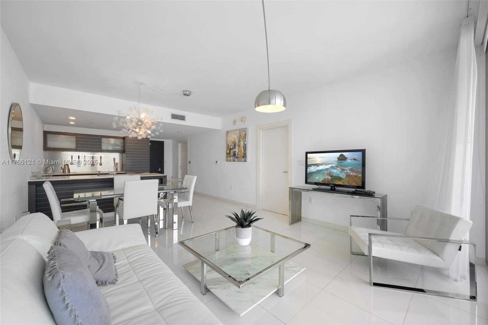 Small Image of 200 BISCAYNE WAY #4314, Miami Number 3