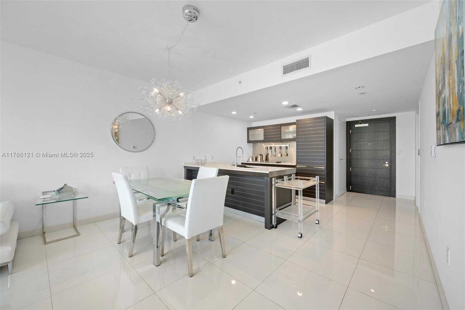 Small Image of 200 BISCAYNE WAY #4314, Miami Number 4