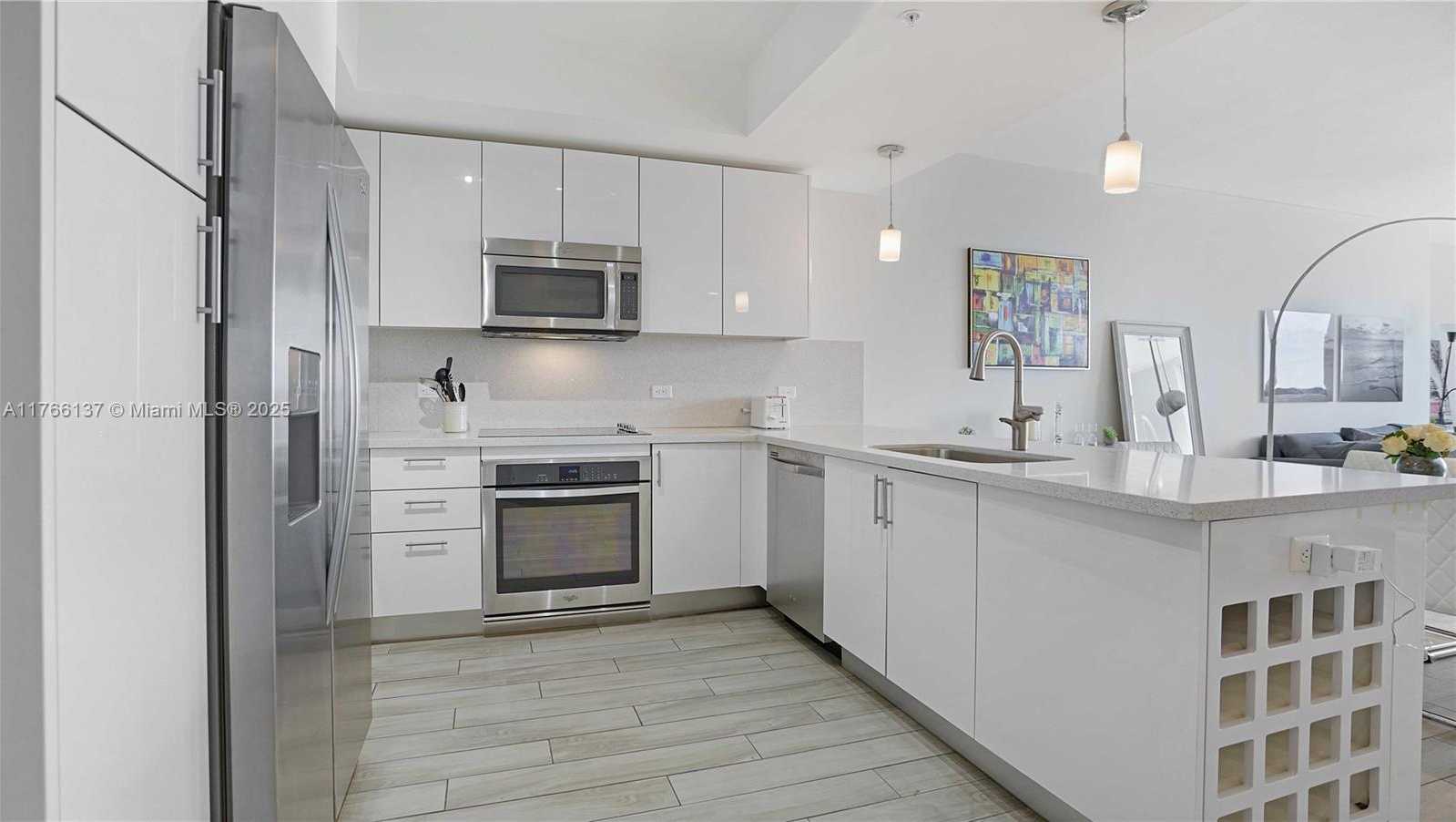 Small Image of 999 SOUTH WEST 1 AVE #2313, Miami Number 10