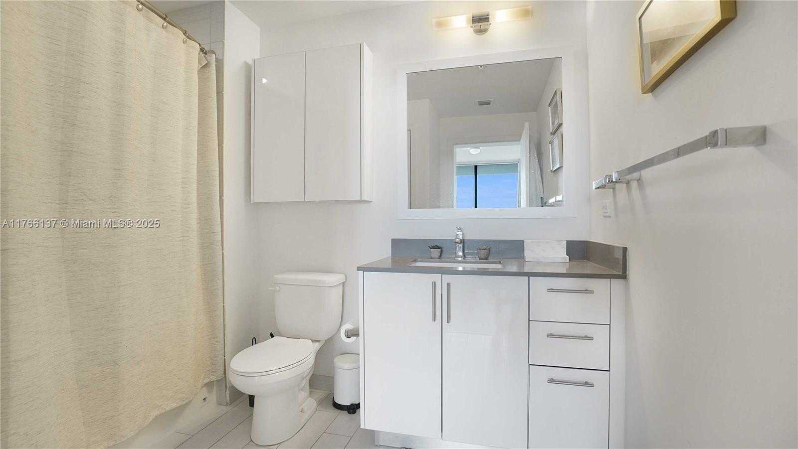 Small Image of 999 SOUTH WEST 1 AVE #2313, Miami Number 18