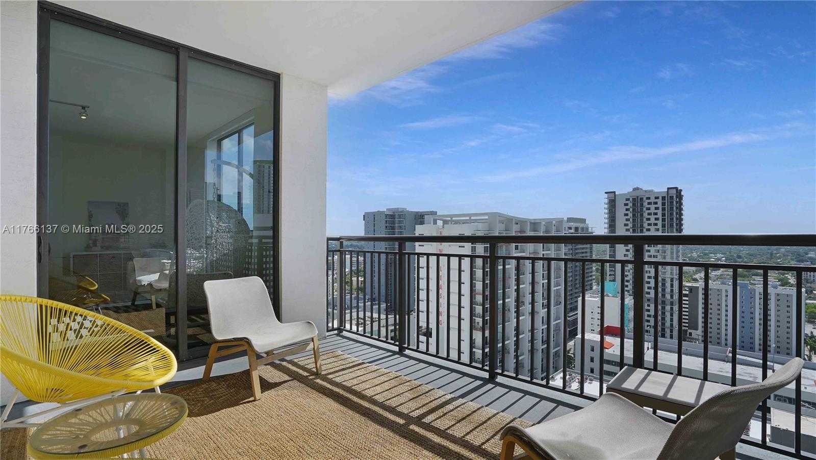 Small Image of 999 SOUTH WEST 1 AVE #2313, Miami Number 22
