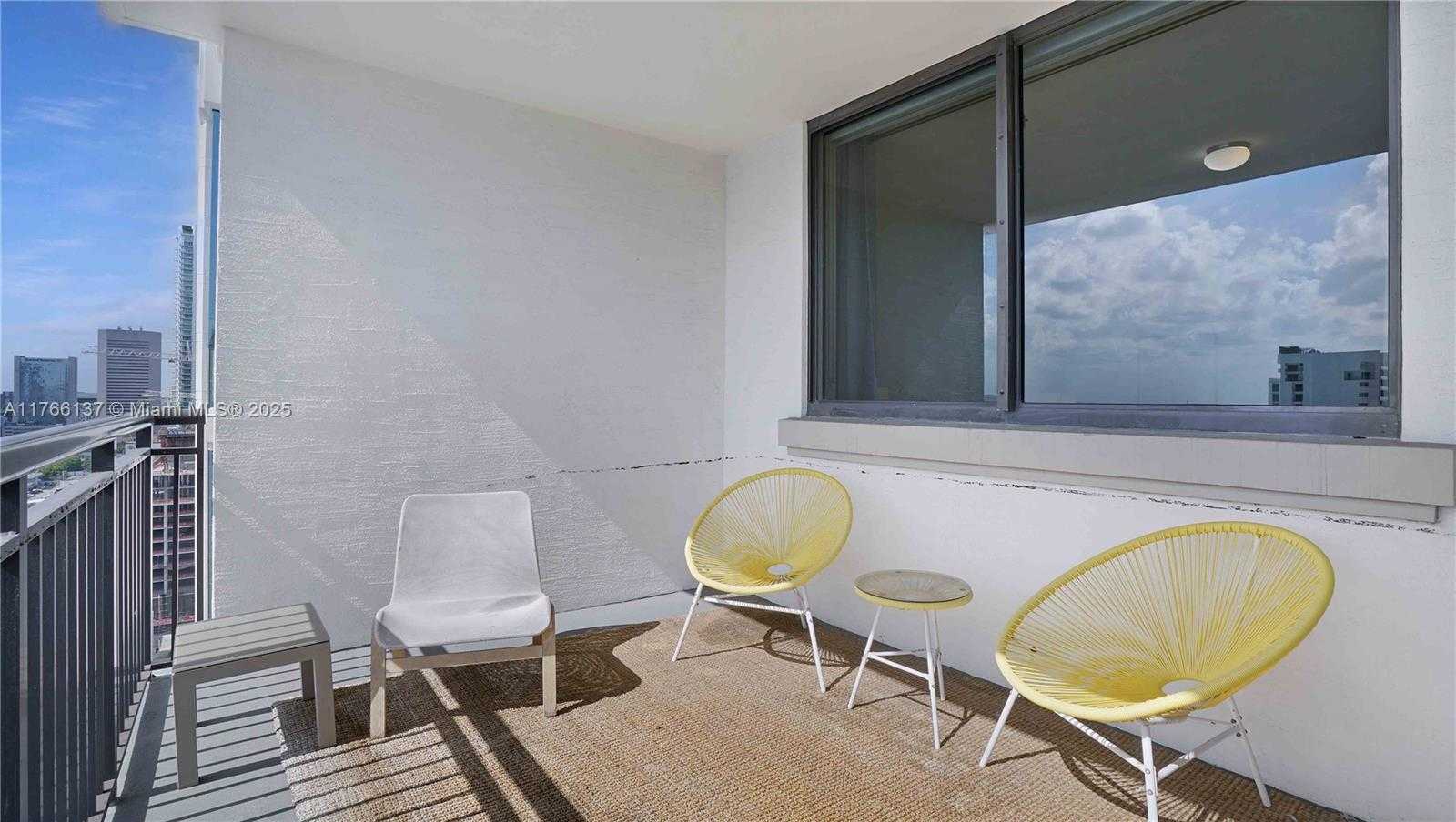 Small Image of 999 SOUTH WEST 1 AVE #2313, Miami Number 24