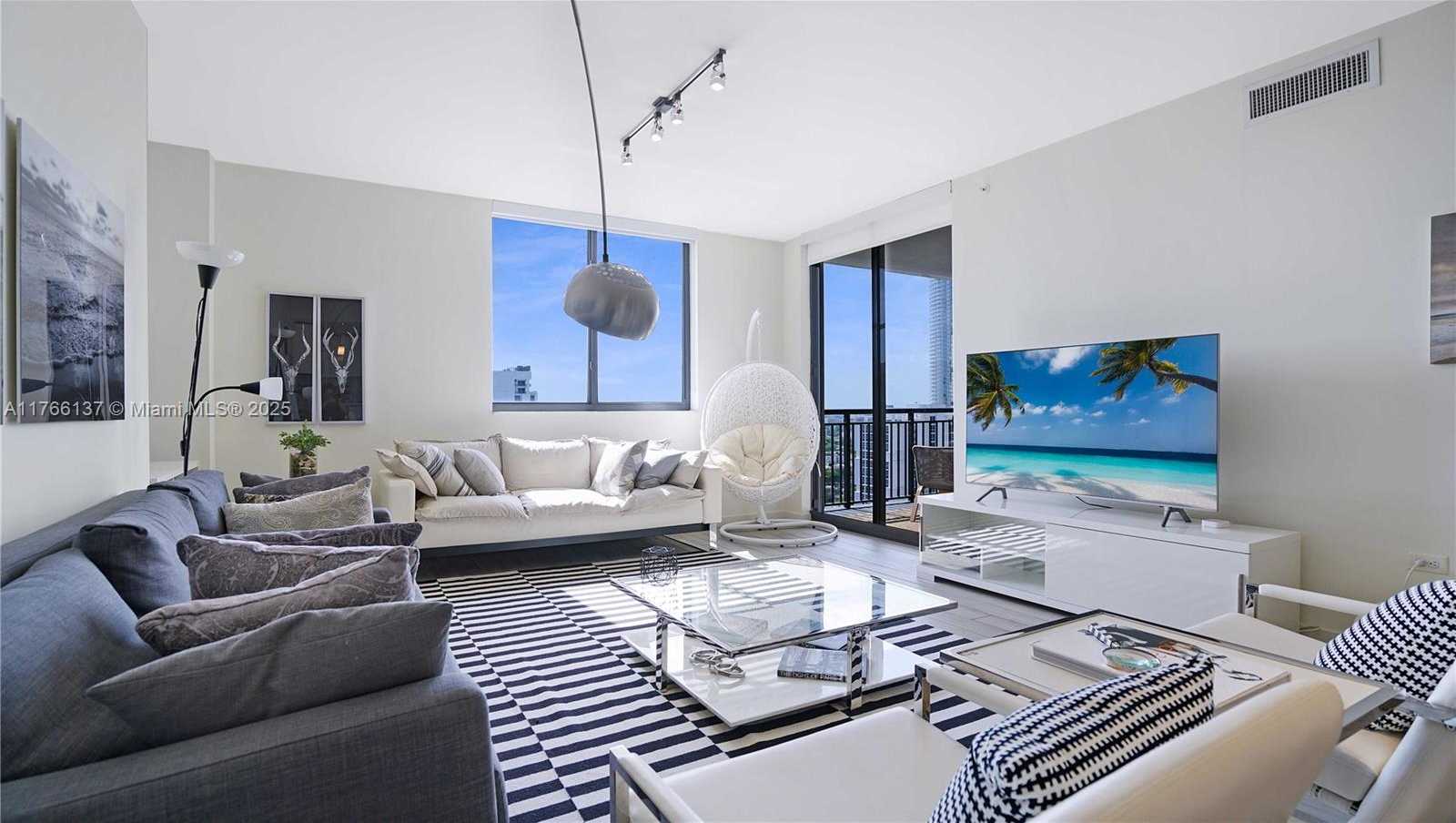 Small Image of 999 SOUTH WEST 1 AVE #2313, Miami Number 3