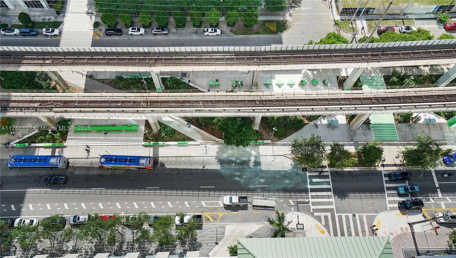 Small Image of 999 SOUTH WEST 1 AVE #2313, Miami Number 31
