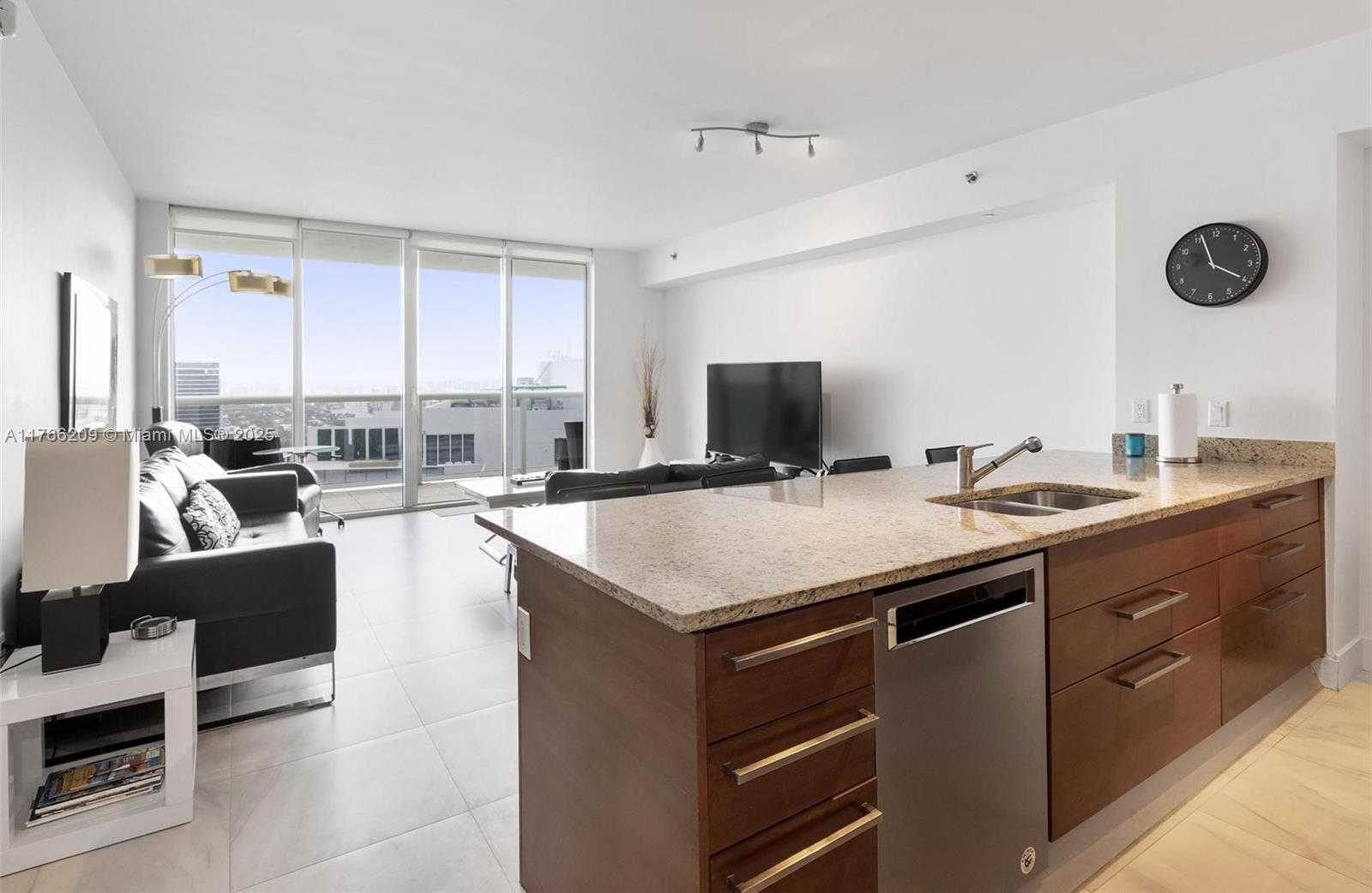 Small Image of 1830 SOUTH OCEAN DR #4705, Hallandale Beach Number 10