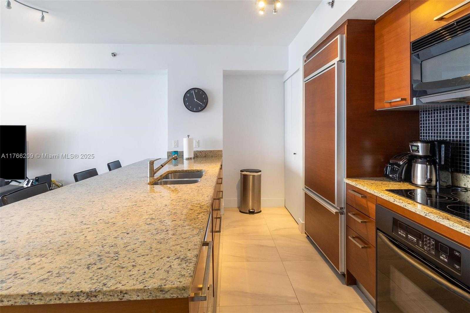 Small Image of 1830 SOUTH OCEAN DR #4705, Hallandale Beach Number 12