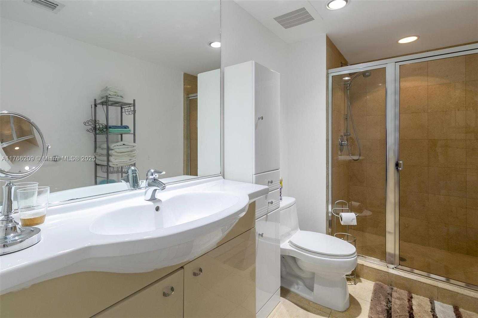 Small Image of 1830 SOUTH OCEAN DR #4705, Hallandale Beach Number 18