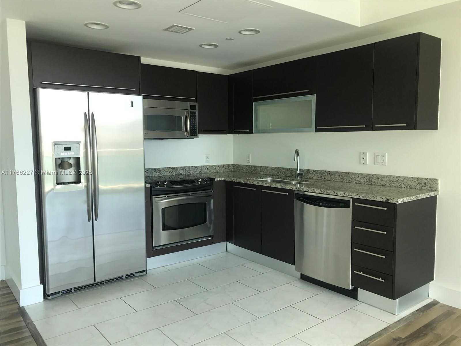 Small Image of 951 BRICKELL AVE #3009, Miami Number 10