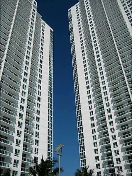 Small Image of 951 BRICKELL AVE #3009, Miami Number 2