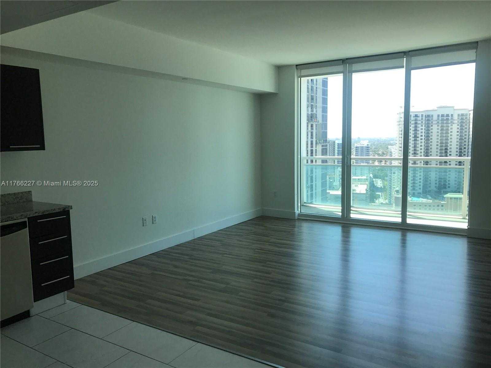 Small Image of 951 BRICKELL AVE #3009, Miami Number 9