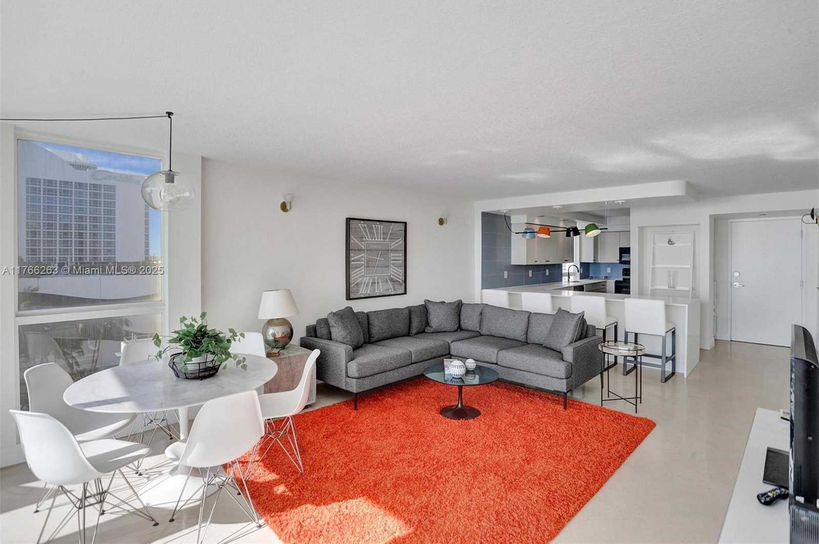 Small Image of 6917 COLLINS AVE #915, Miami Beach Number 10